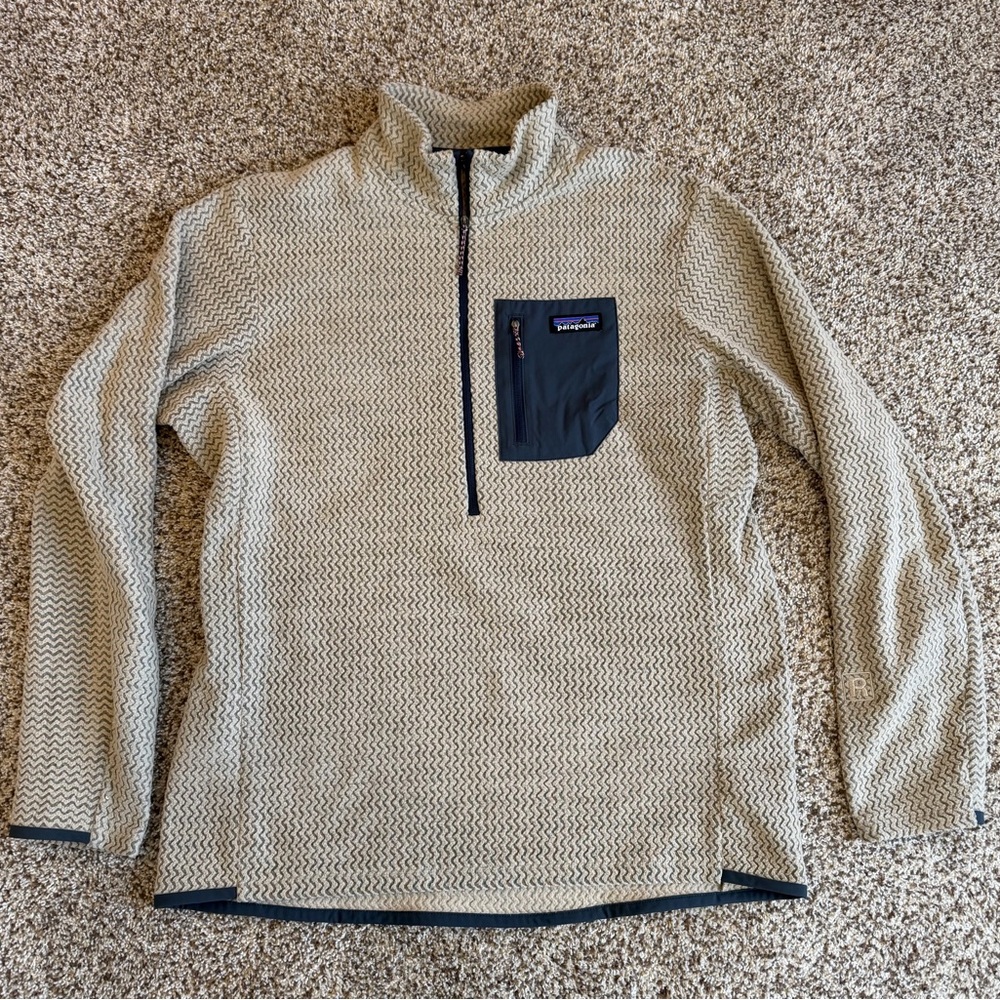 Patagonia R1 Air 1/4 - 1/2 Zip-Neck Sweater Men’s Large Mint Condition!